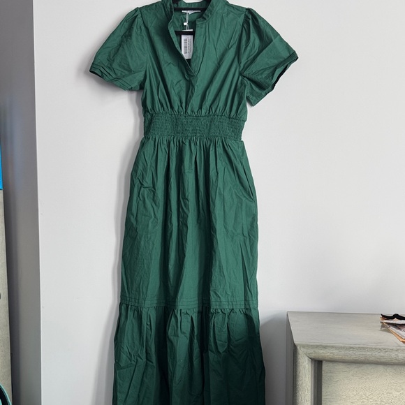 Baltic Born Dresses & Skirts - NWT Baltic Born Emerald Green Maxi Dress Size M